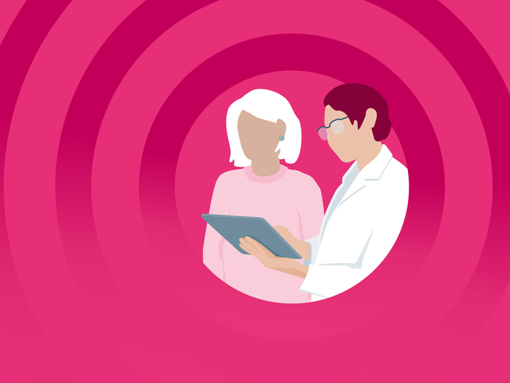 Gezeichneter Arzt zeigt Patientin etwas auf Tablet. Pinkfarbener Hintergrund.